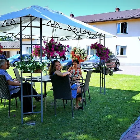 Pod Kamykiem Hotel Rząska
